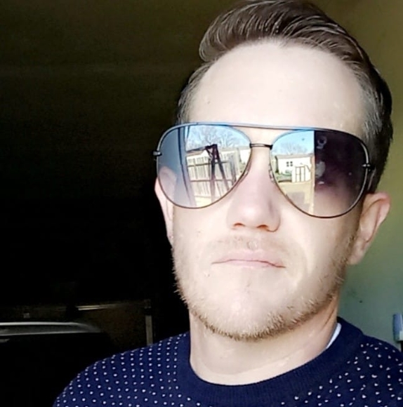 Meet your Posher, Jason - Picture 1 of 1